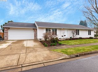 4416 Morfitt St, Hubbard, OR 97032