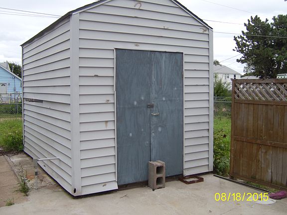 2nd image of 1212 N Taylor St