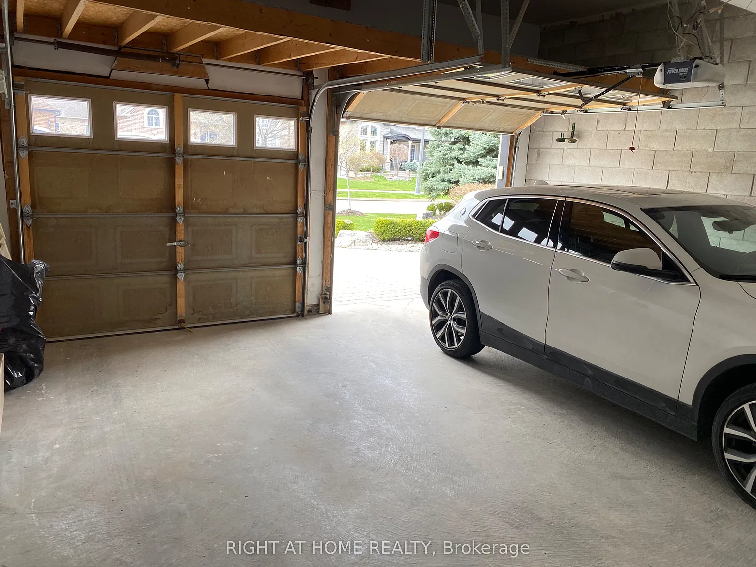 2 bed, $2,000 — Photo 4
