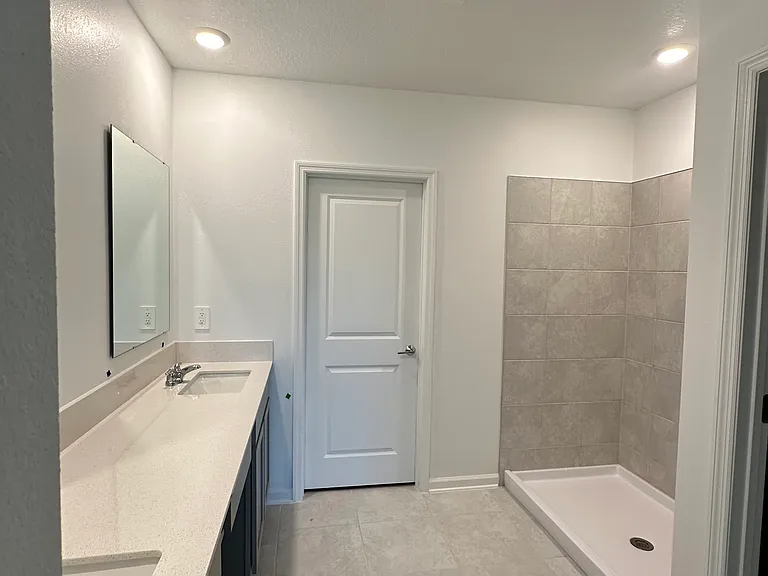 4039 Ambrose Ave — Photo 23