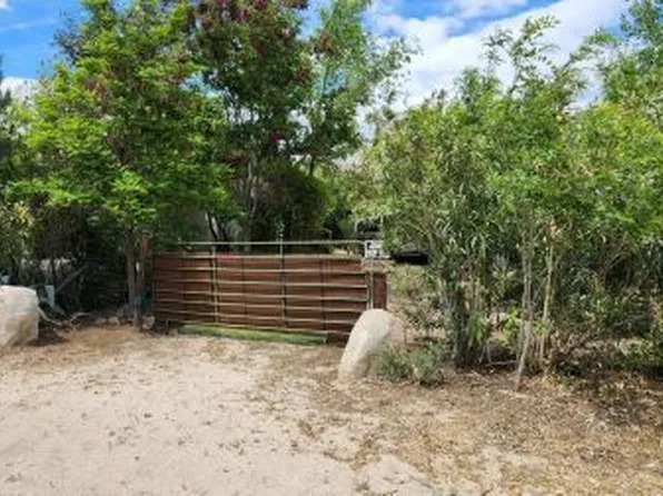 11175 Marcia St, Weldon, CA 93283