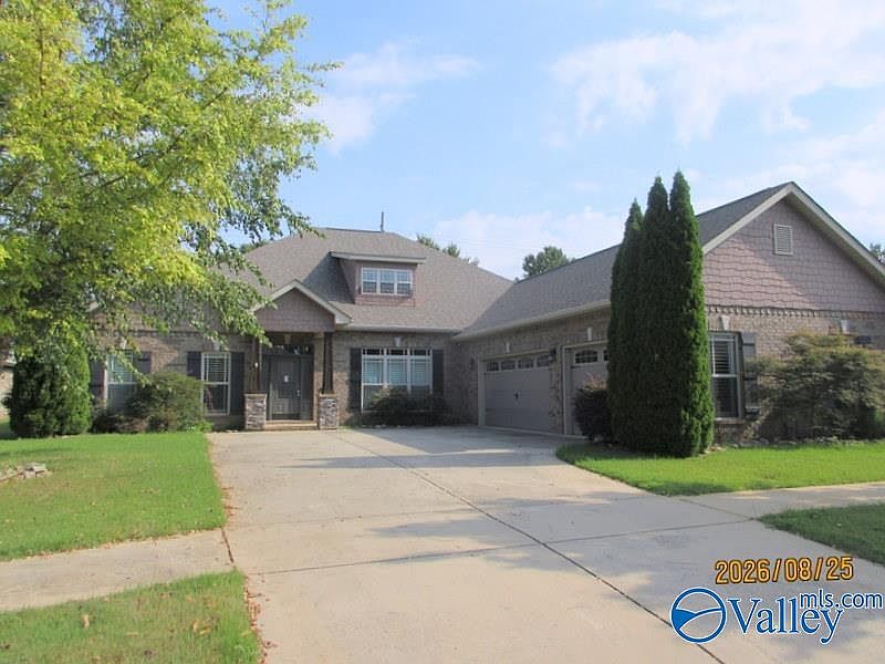 1st image of 3 Cypress Grove Ln SW