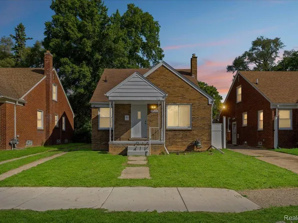11729 Sanford St, Detroit, MI 48205