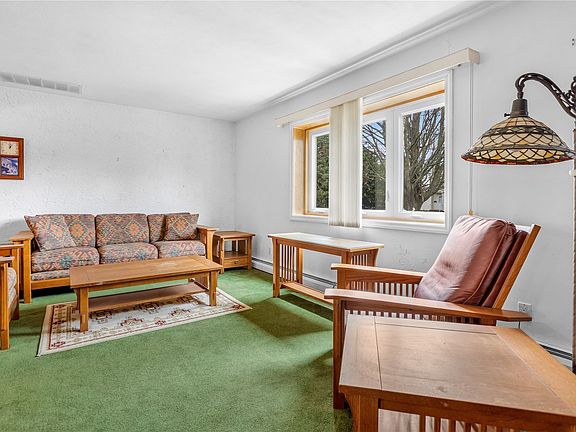 3rd image of 59 Betsy Dr