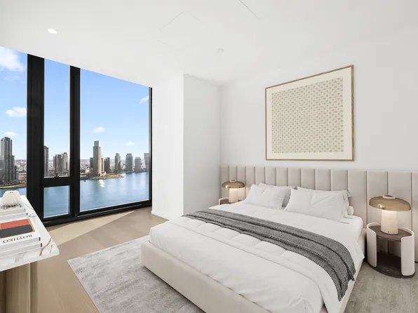 695 First Avenue image 4 of 14