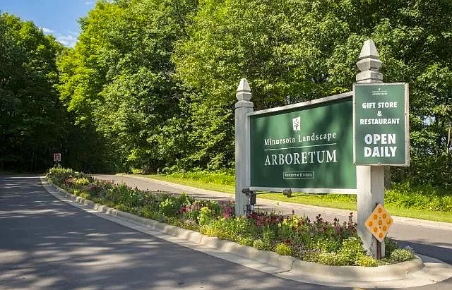 Walking distance to Arboretum