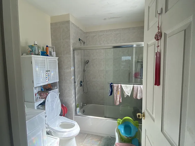 230 Washington St #2 — Photo 11