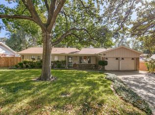 849 Joanna Dr, Hurst, TX 76053