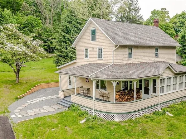 4204 State Route 97, Barryville, NY 12719