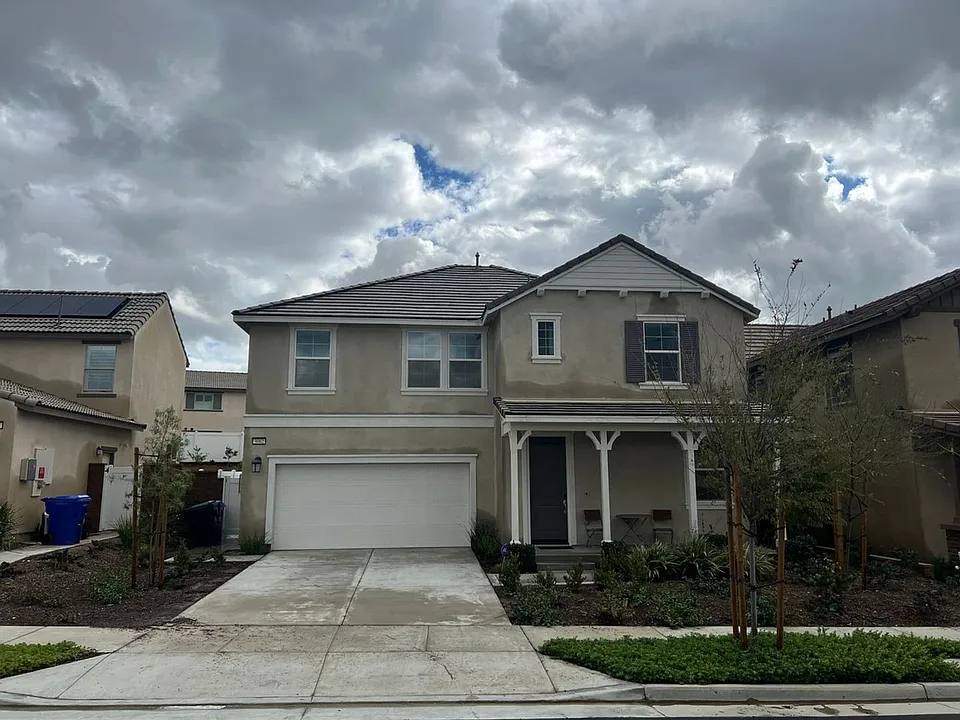 3062 Flagstaff Dr