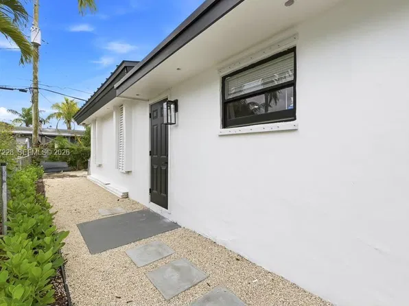 5666 Mayo St #1, Hollywood, FL 33023