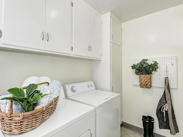 5210 J St — Photo 30
