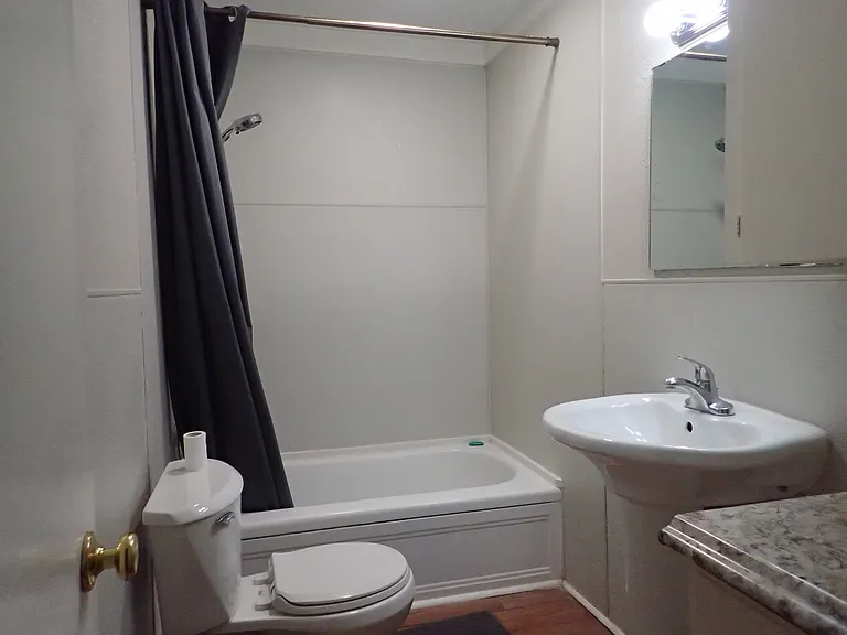 1216 Elmwood St — Photo 9
