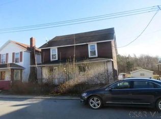 812 17th St, Windber, PA 15963