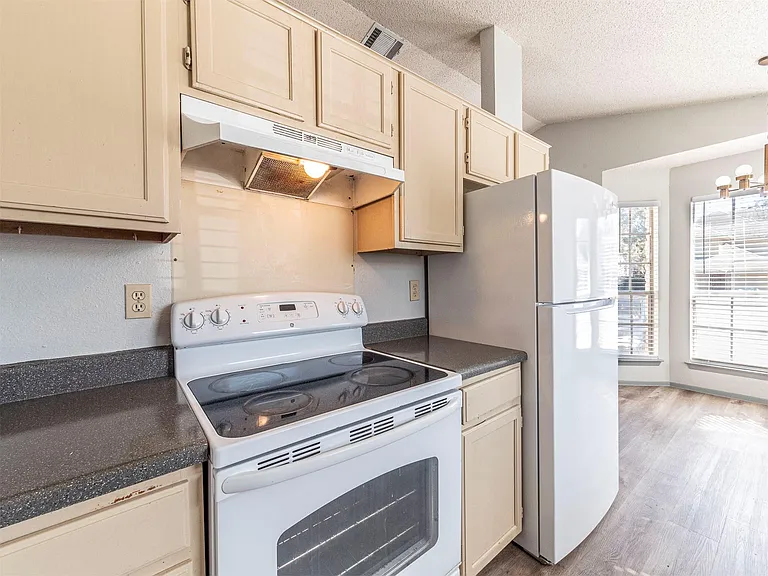 9624 Sugar Hill Dr #A — Photo 11