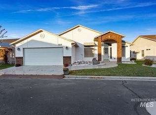 525 N Stratford St, Nampa, ID 83651