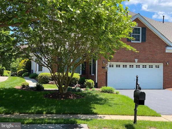 5131 Curran Creek Dr, Haymarket, VA 20169