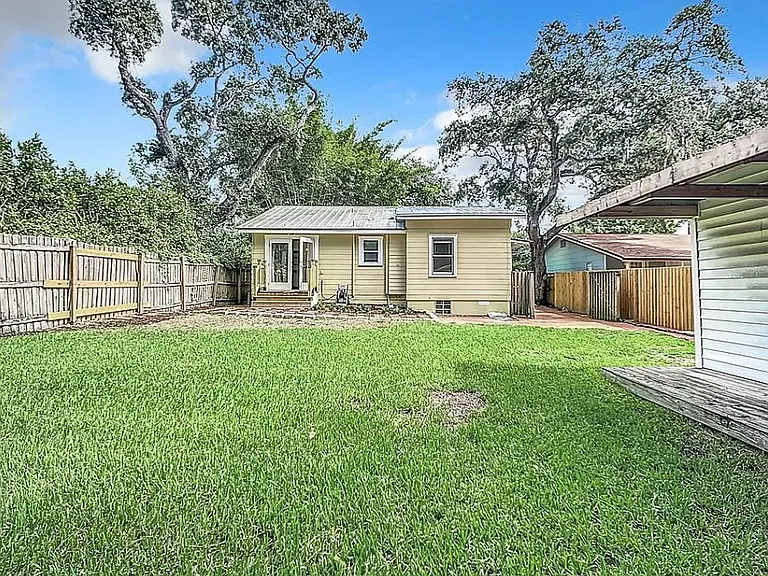 3109 Johns Pkwy — Photo 11