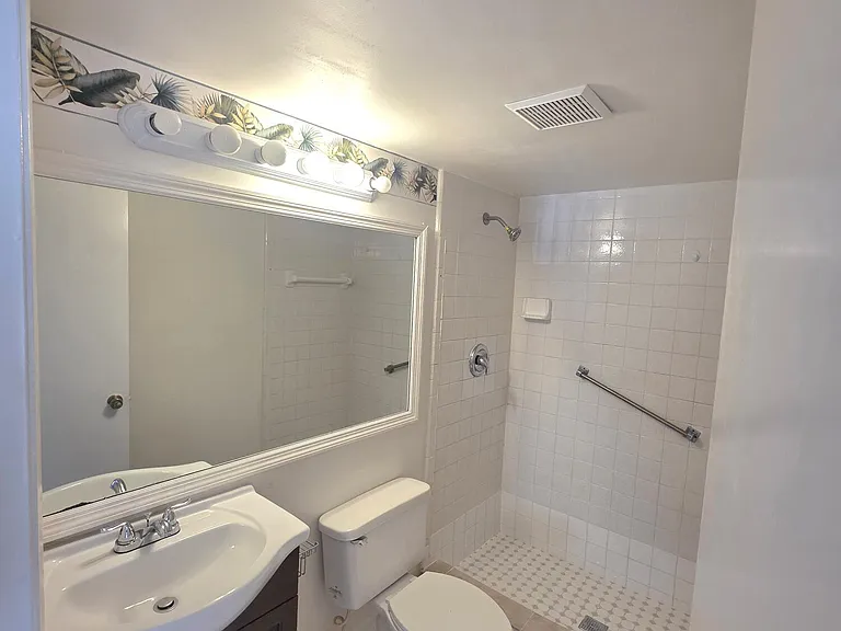 203 Foxtail Dr #B3 — Photo 12