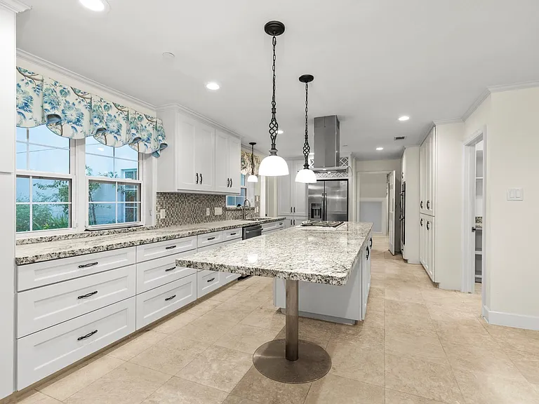 11518 Summerhill Ln — Photo 10