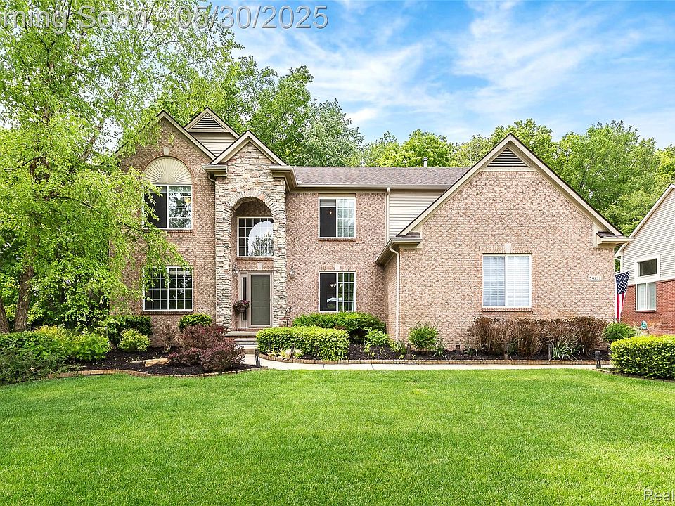 1st image of 29811 Bradford Dr