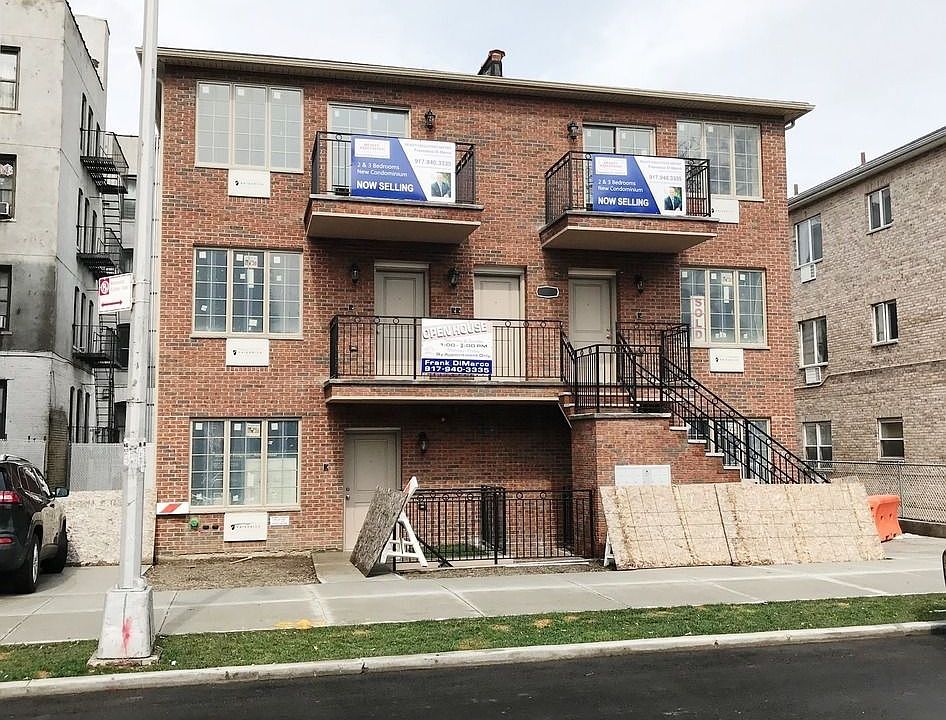 1st image of 206 Bay 29th St #1B