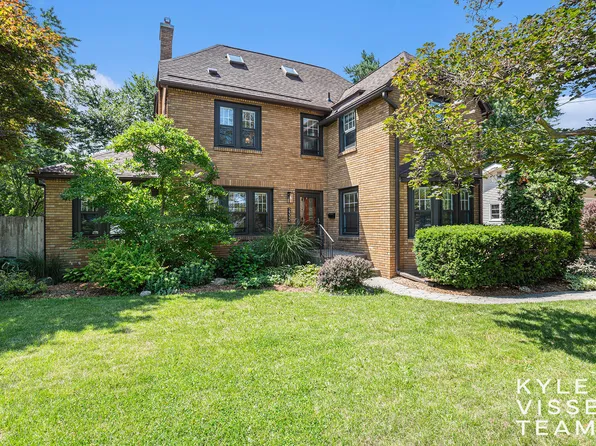 2332 Boston St SE, East Grand Rapids, MI 49506