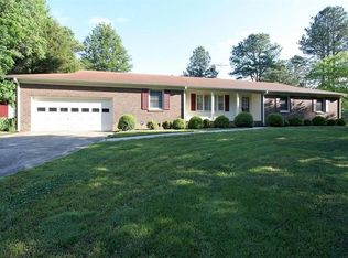 2304 Mont Haven Dr, Durham, NC 27712