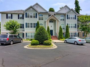 4703 Pennoak Ln APT E, Greensboro, NC 27409