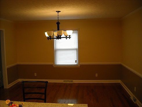 4th image of 300 Lake Forest Dr
