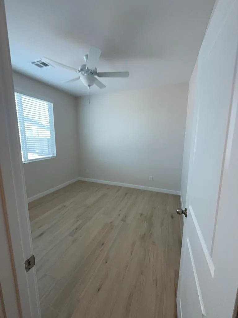 13153 S Altura Ln - B — Photo 3