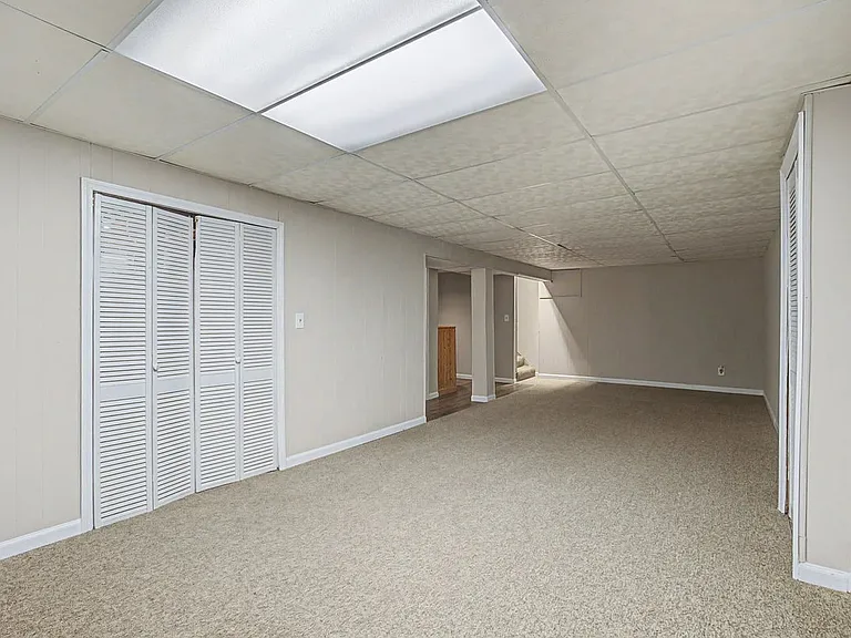 12116 Wincanton Dr — Photo 32