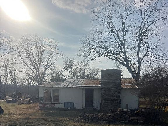 2nd image of 1110 Bluebonnet Rd