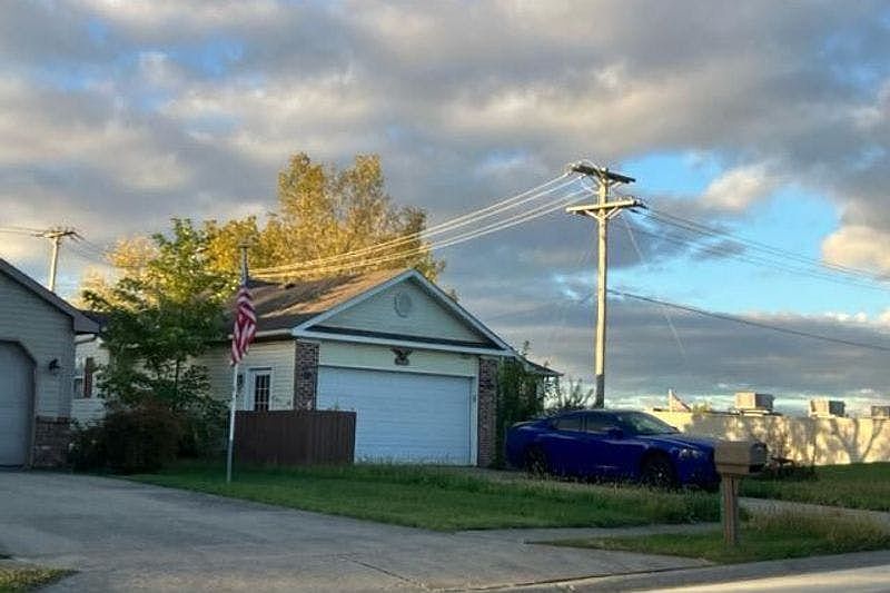 2nd image of 2121 Winfield Park Dr