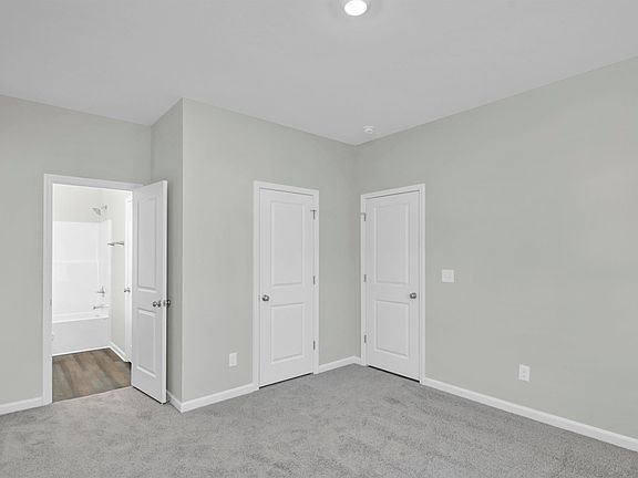 5th image of 231 Raglins Way