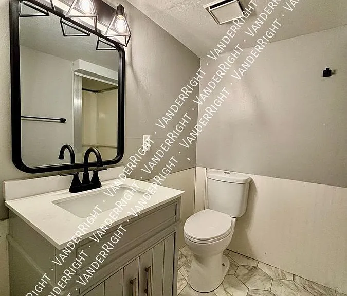 1736 S Sherman Ave — Photo 20