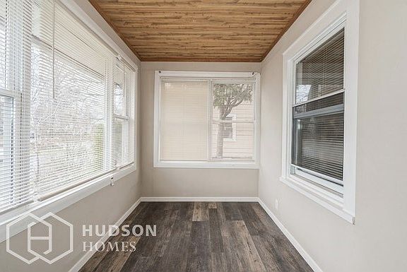 3rd image of 856 Degraw Ave #858