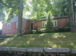42 Buckminster Rd, Brookline, MA 02445