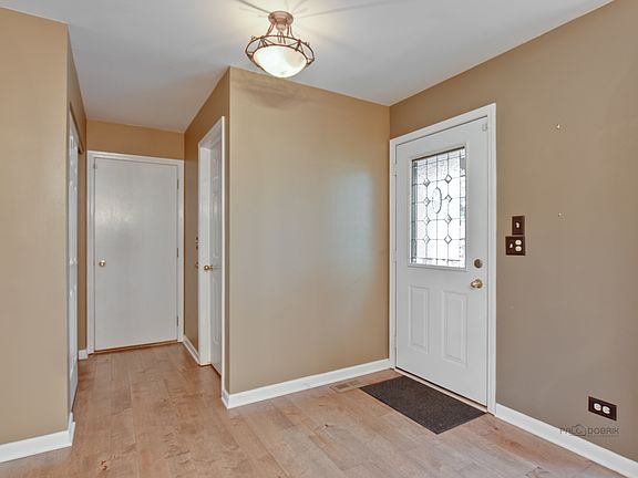2nd image of 6033 Pebble Creek Ct