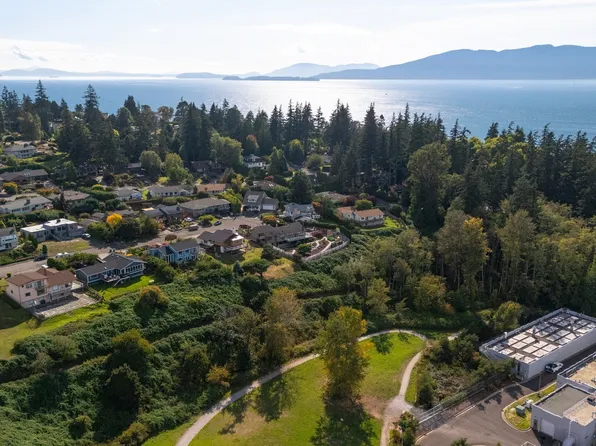 235 Terrace Place, Bellingham, WA 98225