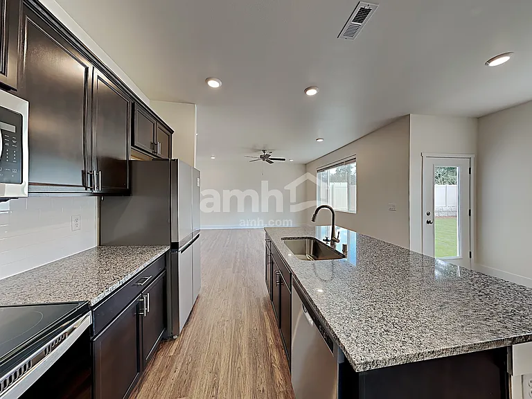 19314 16th Avenue Ct E — Photo 4
