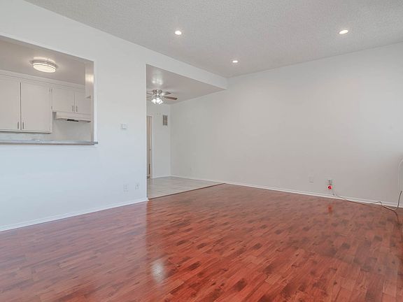 2nd image of 1323 N Harvard Blvd APT 9