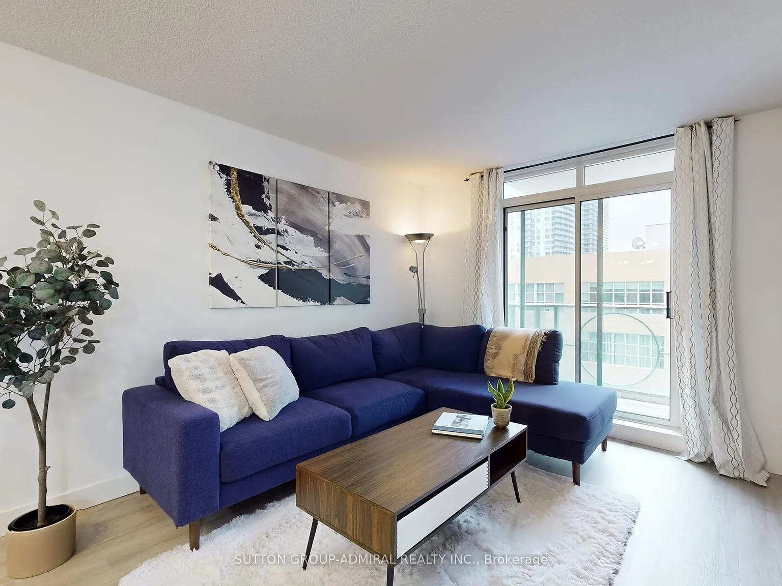 2 bed, $2,800 — Photo 3