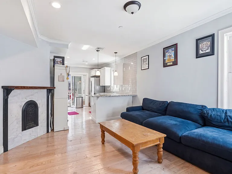 30 Rawson St #3 — Photo 7