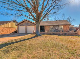 2908 Greenfield Dr, Edmond, OK 73012