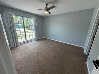 8913 Wood Lake Ct — Photo 11