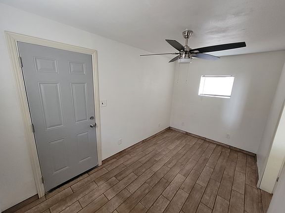 4th image of 3434 E Maroa Ave