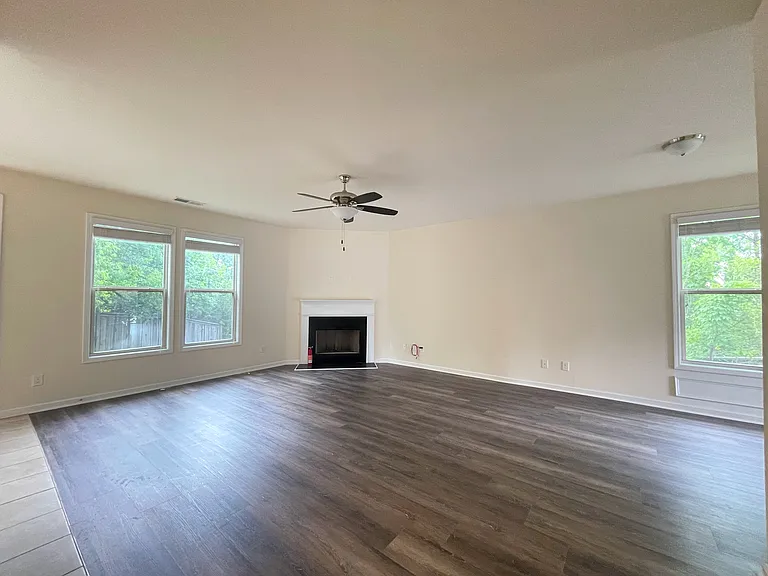 3317 Arkose Dr — Photo 6