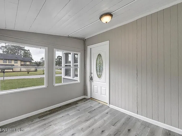 3 bed, 1155 sqft, $1,850 — Photo 3