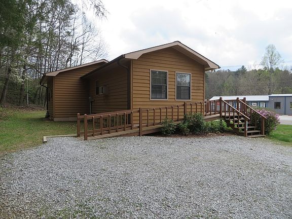 2nd image of 2826 Highlands Rd #2826